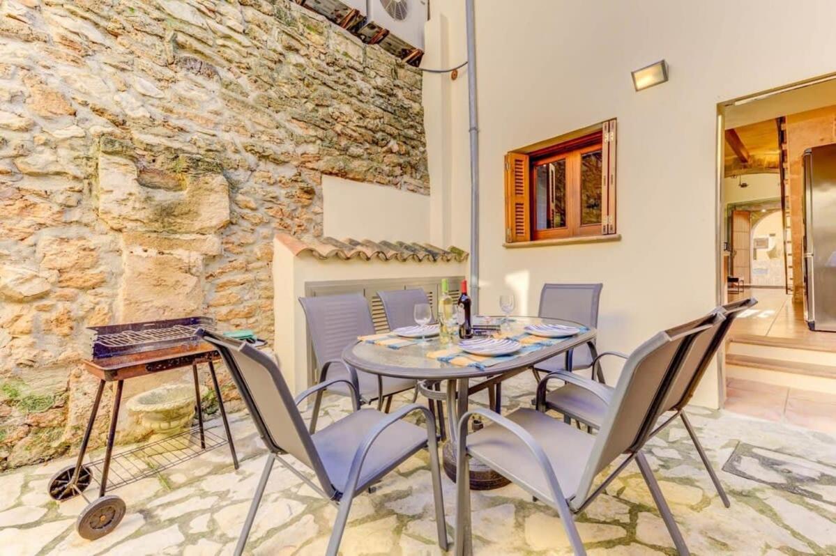 Holiday home Casa Moll - In The Historical Town Of
