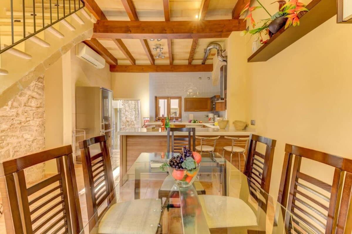 Casa Moll - In The Historical Town Of * Alcudia (Mallorca)